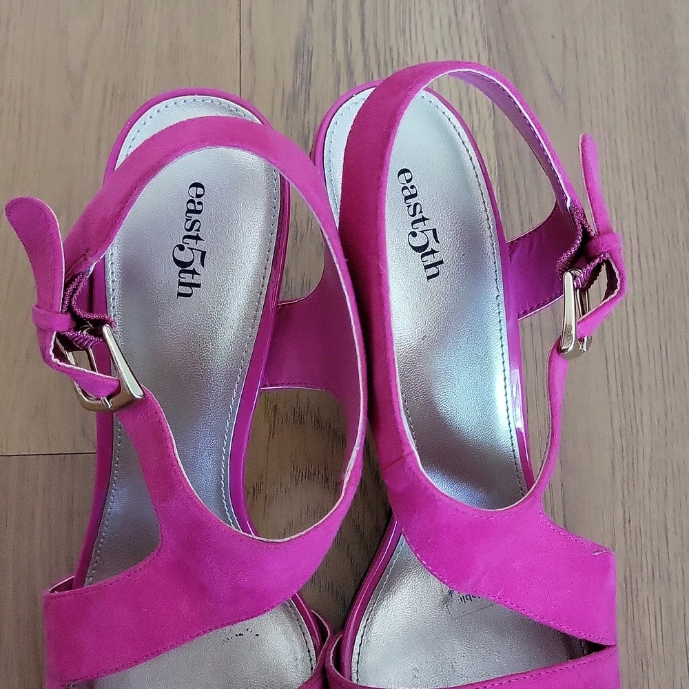 East 5th sandals 8.5 M - Picture 5 of 5